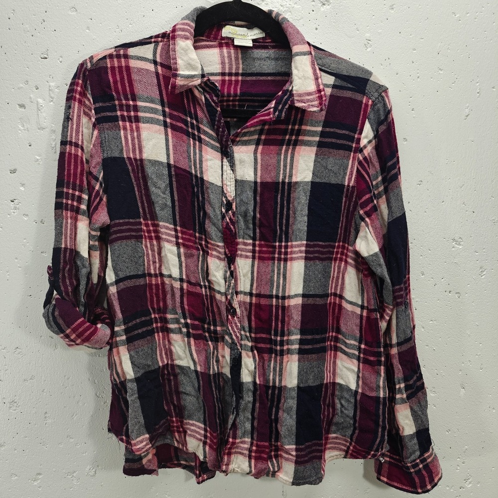 Madison & Monroe Shirt Womens Medium Flannel Plaid Button Down Long‎ Sleeve
